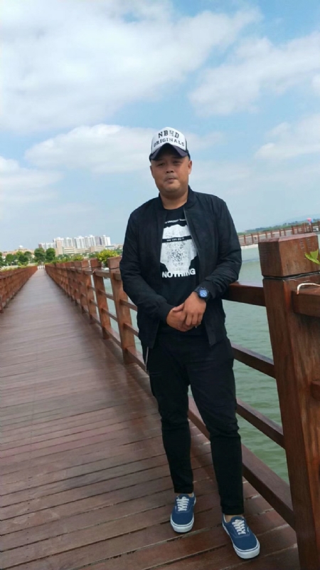 人生如戏的第二张照片--韶关上门女婿服务网