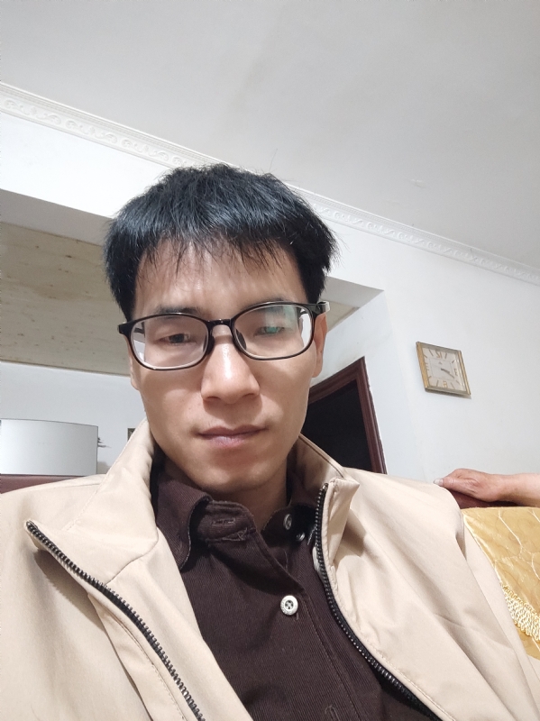 杨一凡的第一张照片--韶关上门女婿服务网